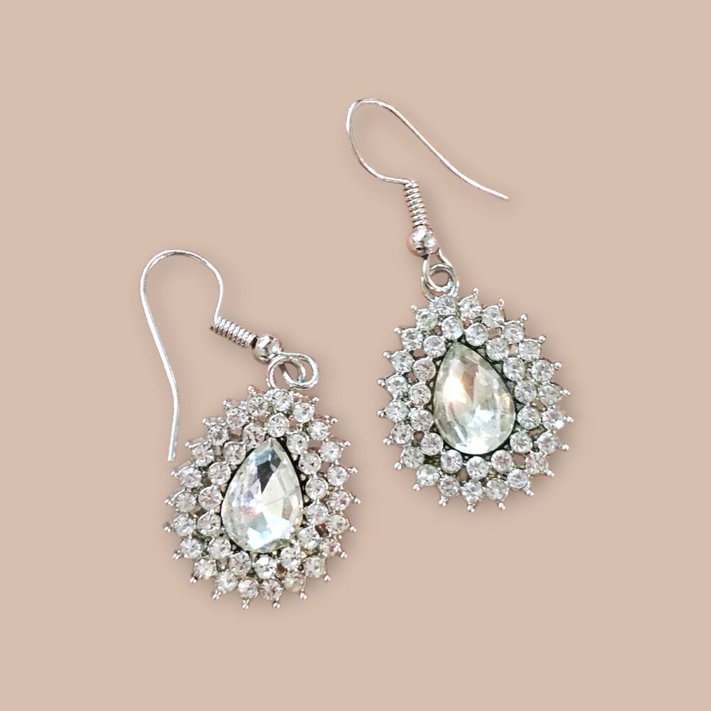 Vintage-Style Rhinestone Teardrop Dangle Earrings (Silver Tone Halo Setting)